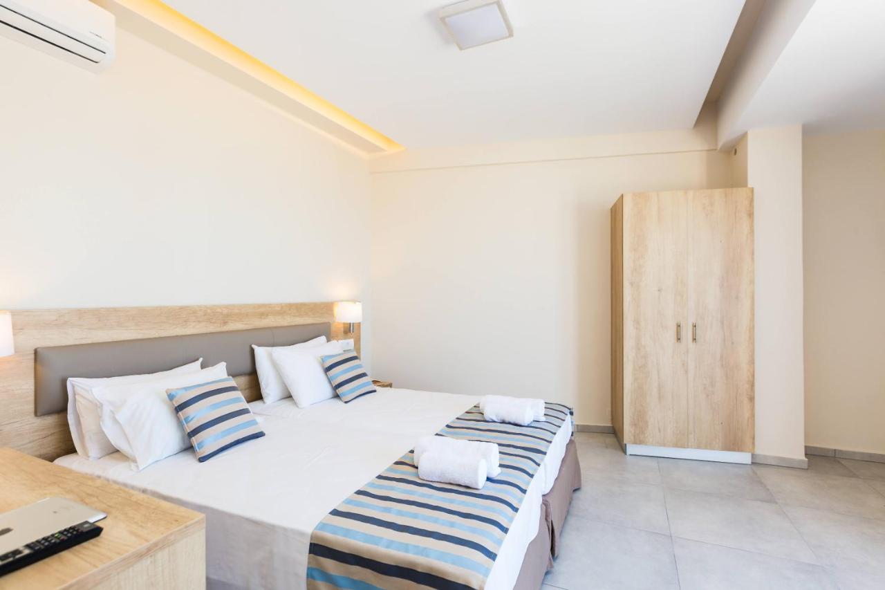 Apartahotel Theo Star 3*