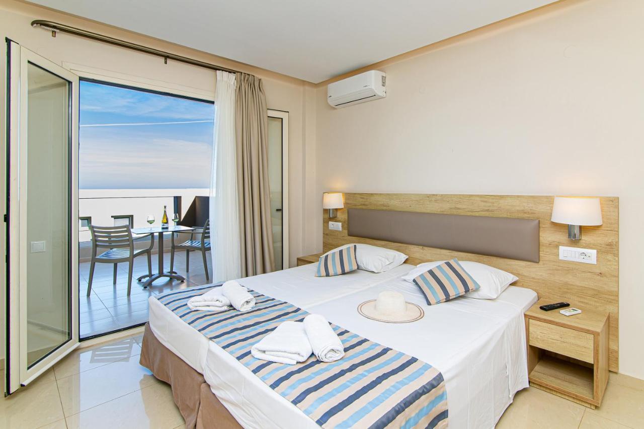 Theo Star Aparthotel