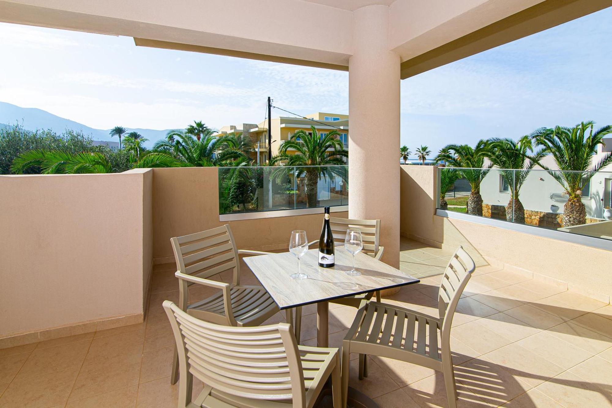 Aparthotel Theo Star 3*